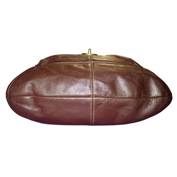 Coach 2012 Penelope in a rich brown supple leather & turn lock front flap - Picture 5 of 13